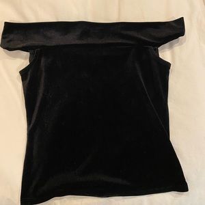 Urban Outfitters Off the shoulder Velvet Top